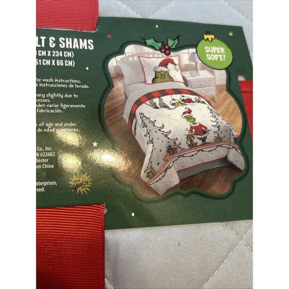 NWT Seuss Grinch Full Queen Quilt 3 Piece Set 1 Quilt 2 Shams Holiday Christmas - Picture 7 of 8
